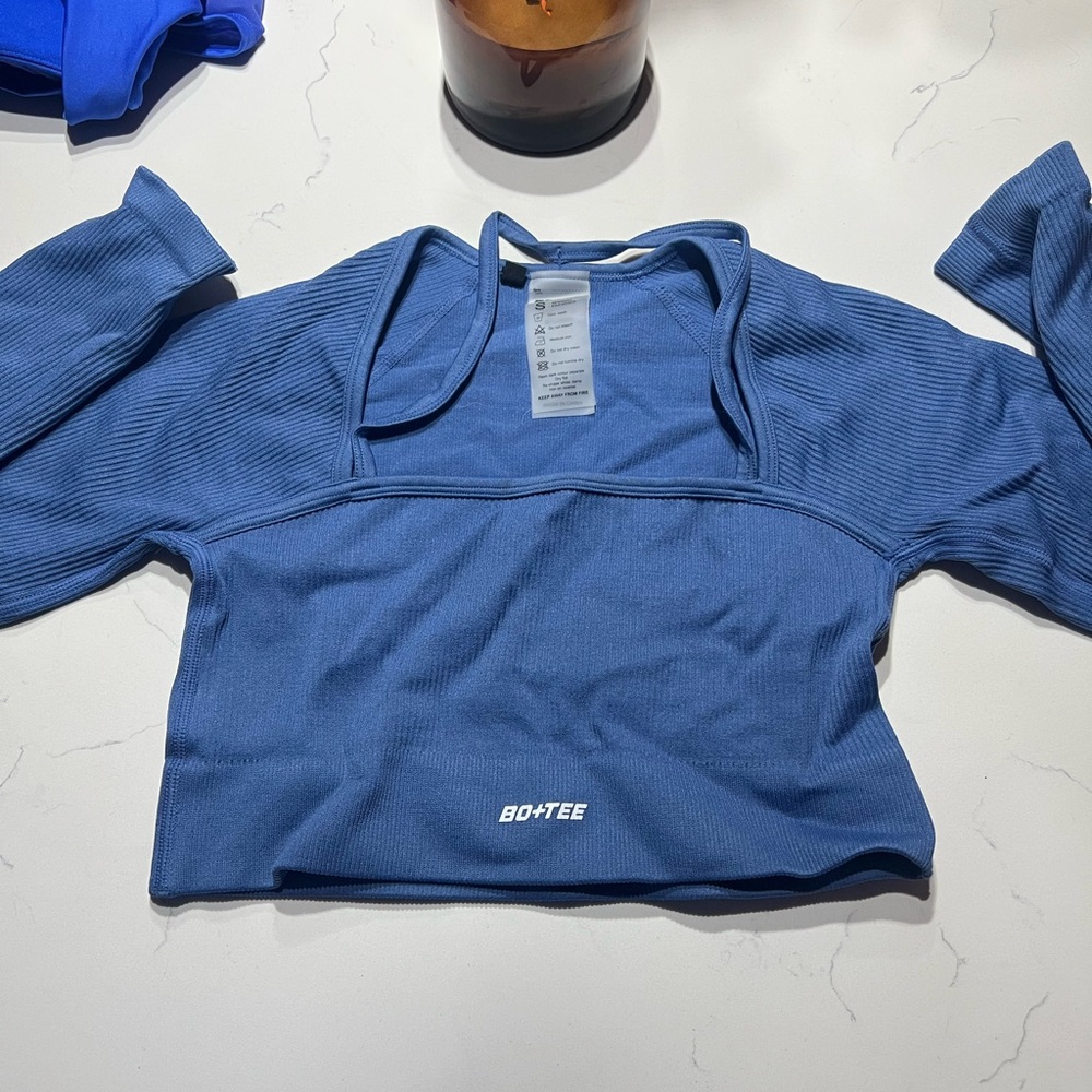 Bo+Tee Blue Long Sleeve Crop Top